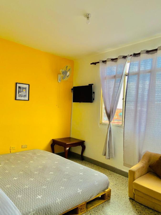 La Clave Hostel & Rooftop กาลี ภายนอก รูปภาพ